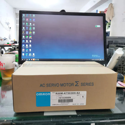 Omron R88M-K75030H-S2 AC Servo Motor, New, Sigma Series, from Japan