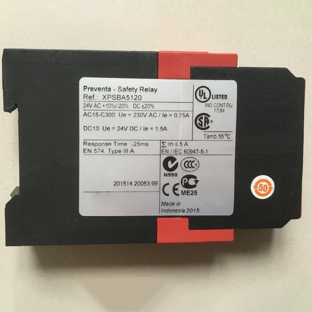 Schneider Safety Relay 24V AC/DC 1.5A 50/60Hz For XPSBA5120