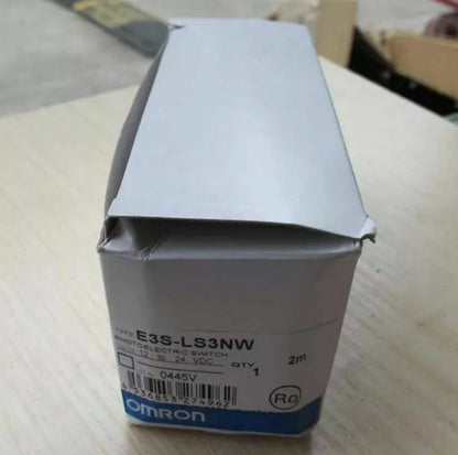 Omron E3S-LS3NW photoelectric switch box, industrial automation part, new in box.