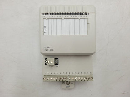 ABB S800 I/O DO801 module, new PLC automation part, 24V 0.5A, industrial control system component.