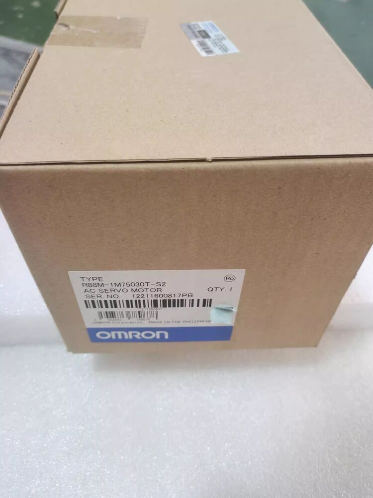 Omron R88M-1M75030T-S2 AC Servo Motor in box, new in box, fast shipping