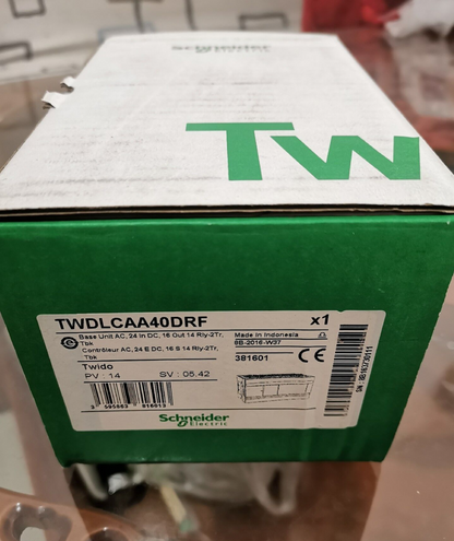 Schneider Electric TWDLCAA40DRF PLC Module Box, new industrial automation part.