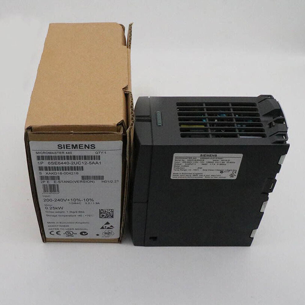 Siemens MICROMASTER 440 frequency converter with box, product code 6SE6440-2UC12-5AA1, industrial automation equipment.