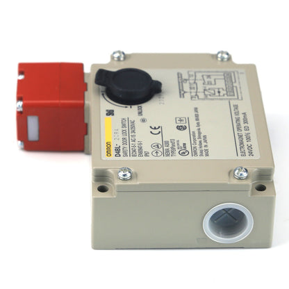 OMRON D4BL-2CRA Guard Lock Safety-Door Switch. Features product details and labels.