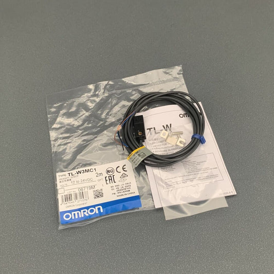 Omron TL-W3MC1 Proximity Sensor, New, Free Shipping