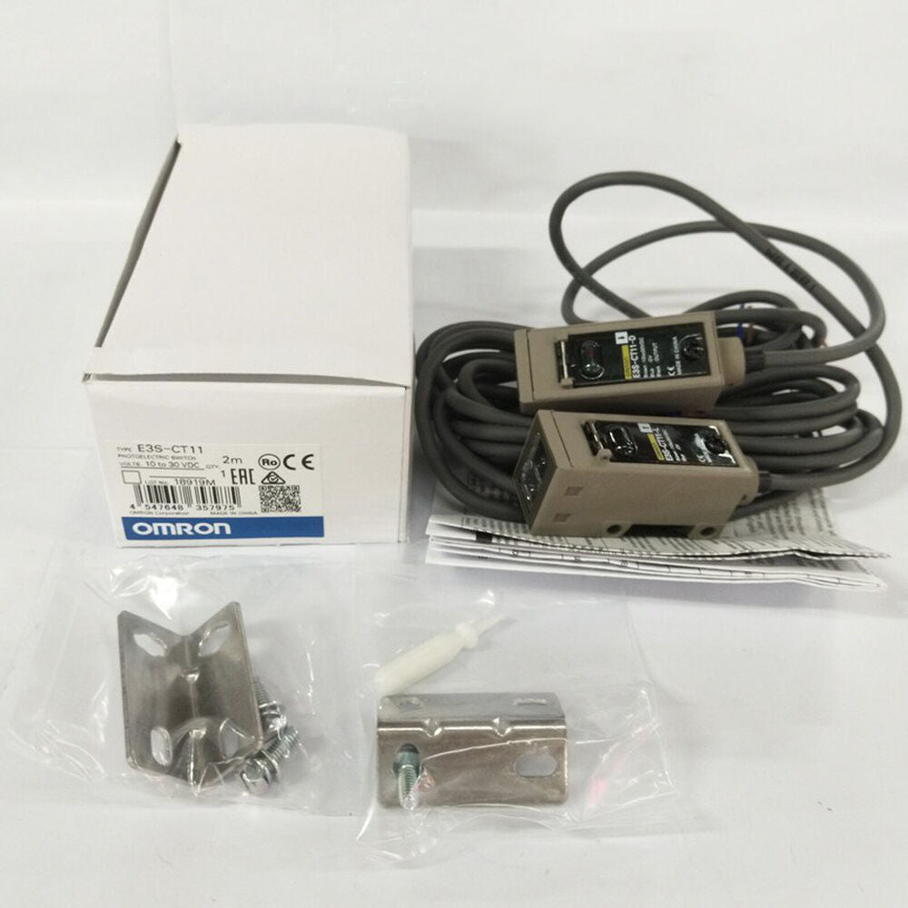 OMRON E3S-CT11 Photoelectric Sensor Switch with Accessories - New in Box - Industrial Automation