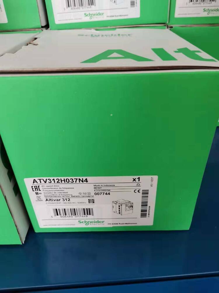 Schneider Electric ATV312H037N4 AC Drive, New in Box