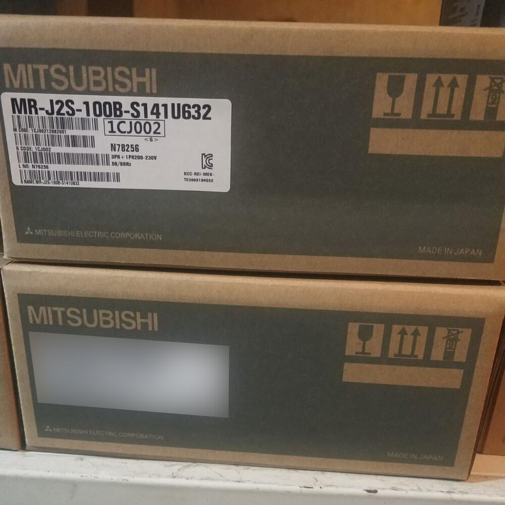 Mitsubishi MR-J2S-100B-S141U632 Servo Driver in box, featuring product details and 'Made in Japan' mark.