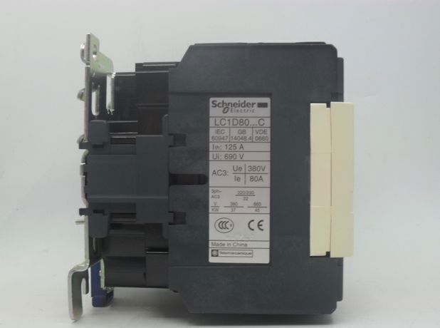 1PC Schneider LC1D80F7C AC 110V Contactor New In Box Expedited Shipping