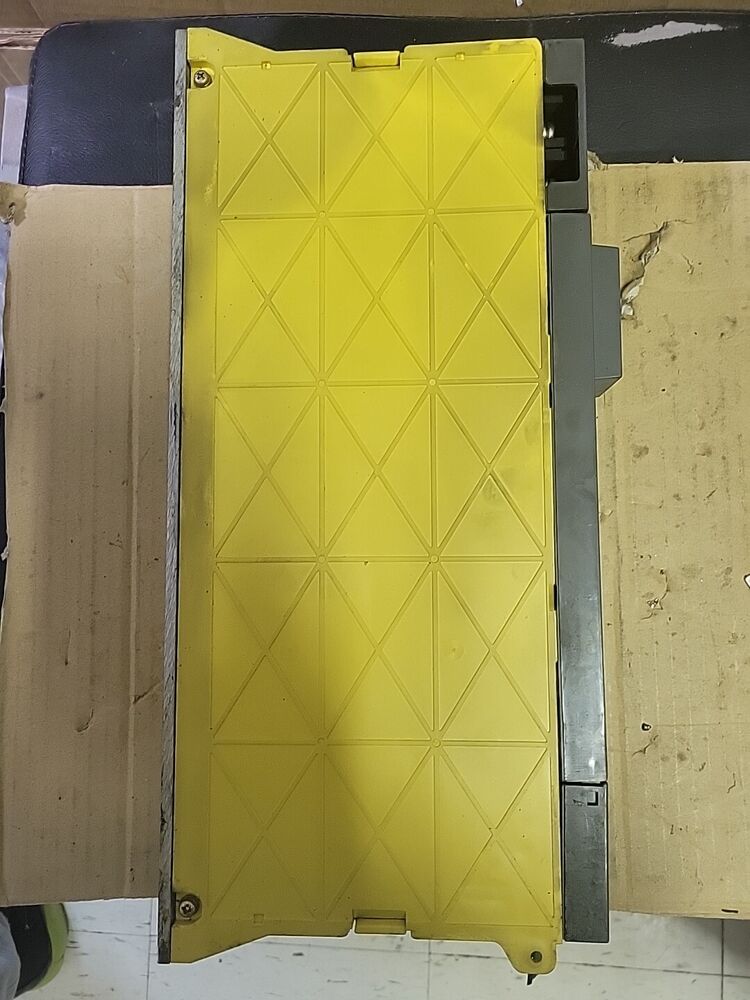 FANUC A06B-6096-H301 Servo Drive, yellow cover industrial automation part