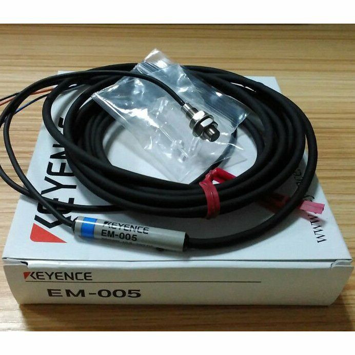 1PC New In Box Keyence EM-005 Proximity Switch Sensor EM005 Expedited Shipping