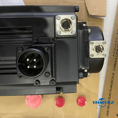 Mitsubishi HF154BS-A48 Servo Motor with connectors, industrial automation equipment