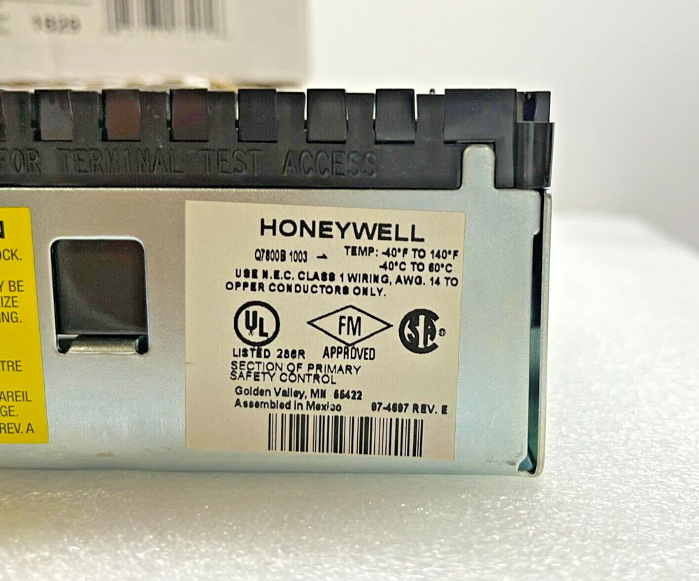 Honeywell New NIB Lot of 2 Q7800B 1003 Universal Wiring Subbase Burner Mount Q7800B1003