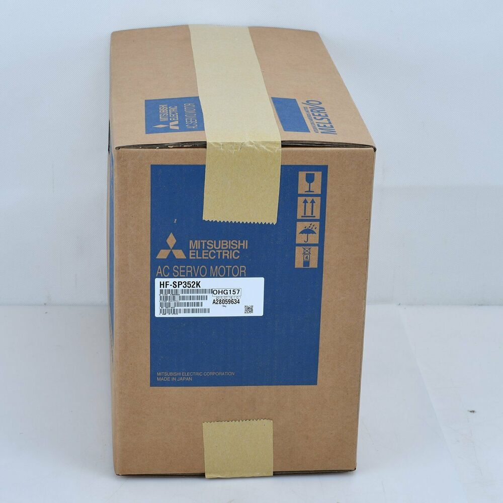 Mitsubishi HF-SP352K AC Servo Motor box, product label visible.