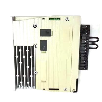 Servo Drive | YASKAWA | 1 PC New  SGDV-1R6A01A