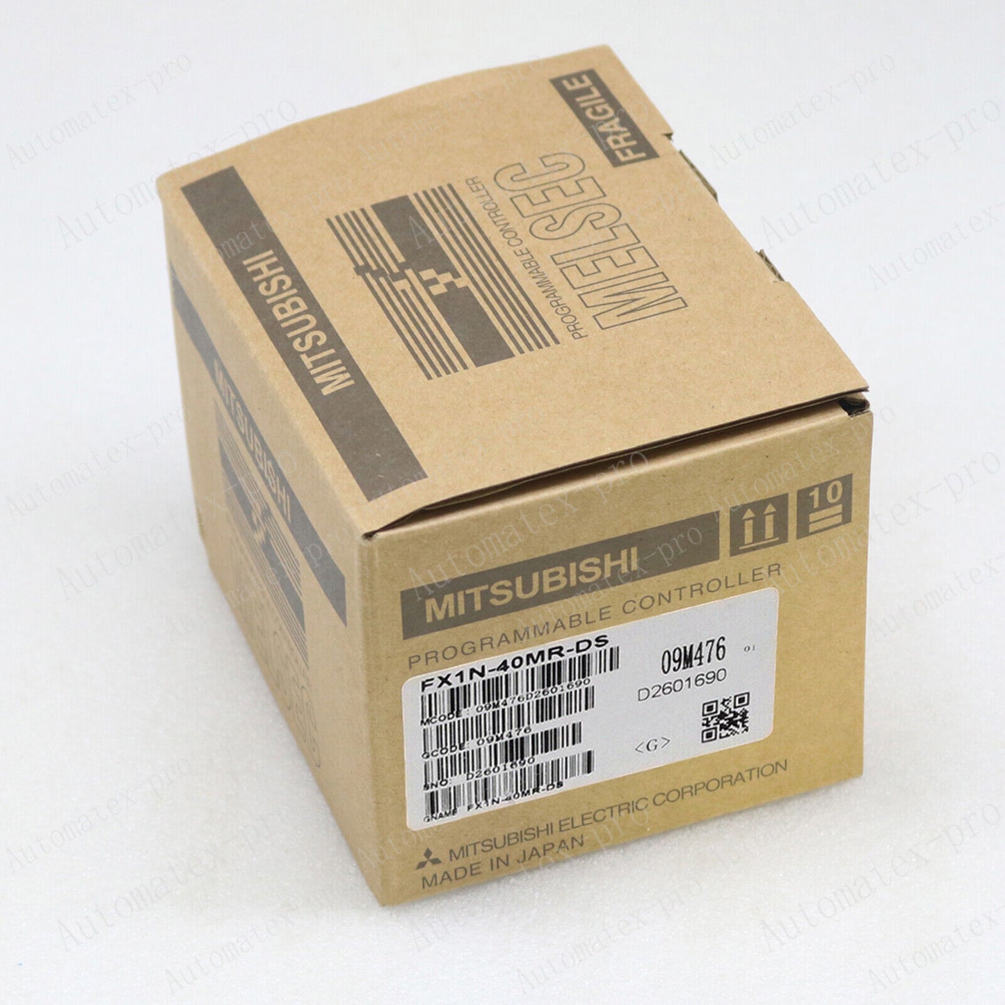 Mitsubishi FX1N-40MR-DS Programmable Controller in box. Features model and serial number details, Made in Japan.