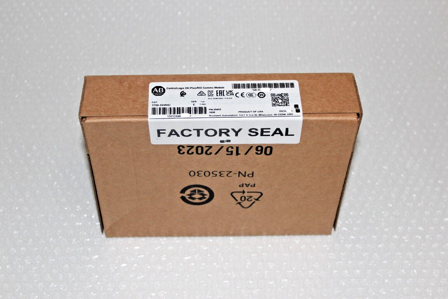 nEW IN BOX Allen-Bradley AB 1756-DHRIO SER D ControlLogix Communication Module !