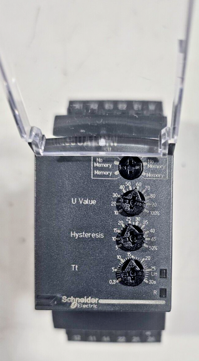 SCHNEIDER RM35UA13MW VOLTAGE CONTROL RELAY VOLTAGE 24-240VAC/DC