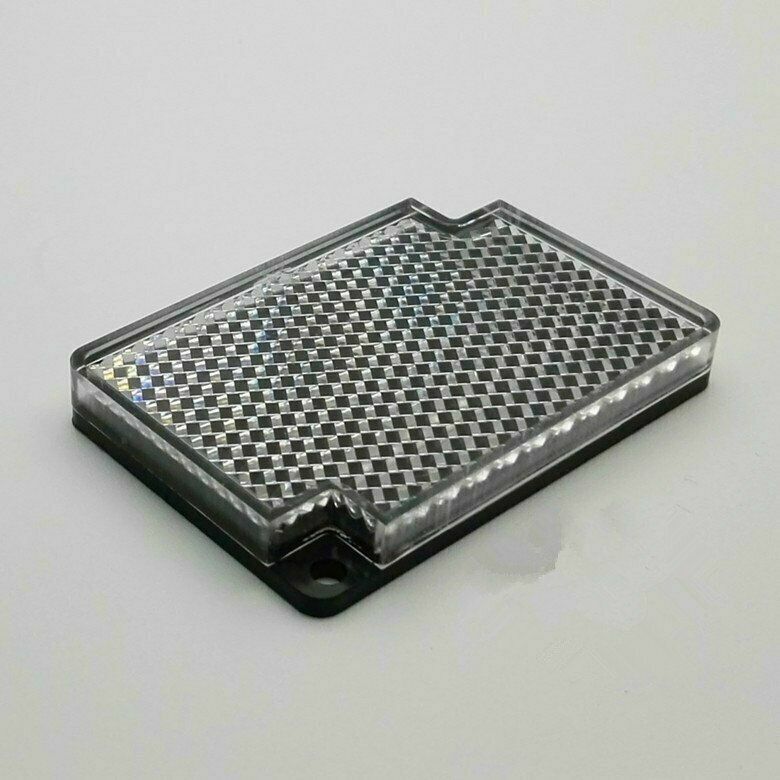 Omron E39-R1 reflector sensor, 6CMx4CM. New in box.