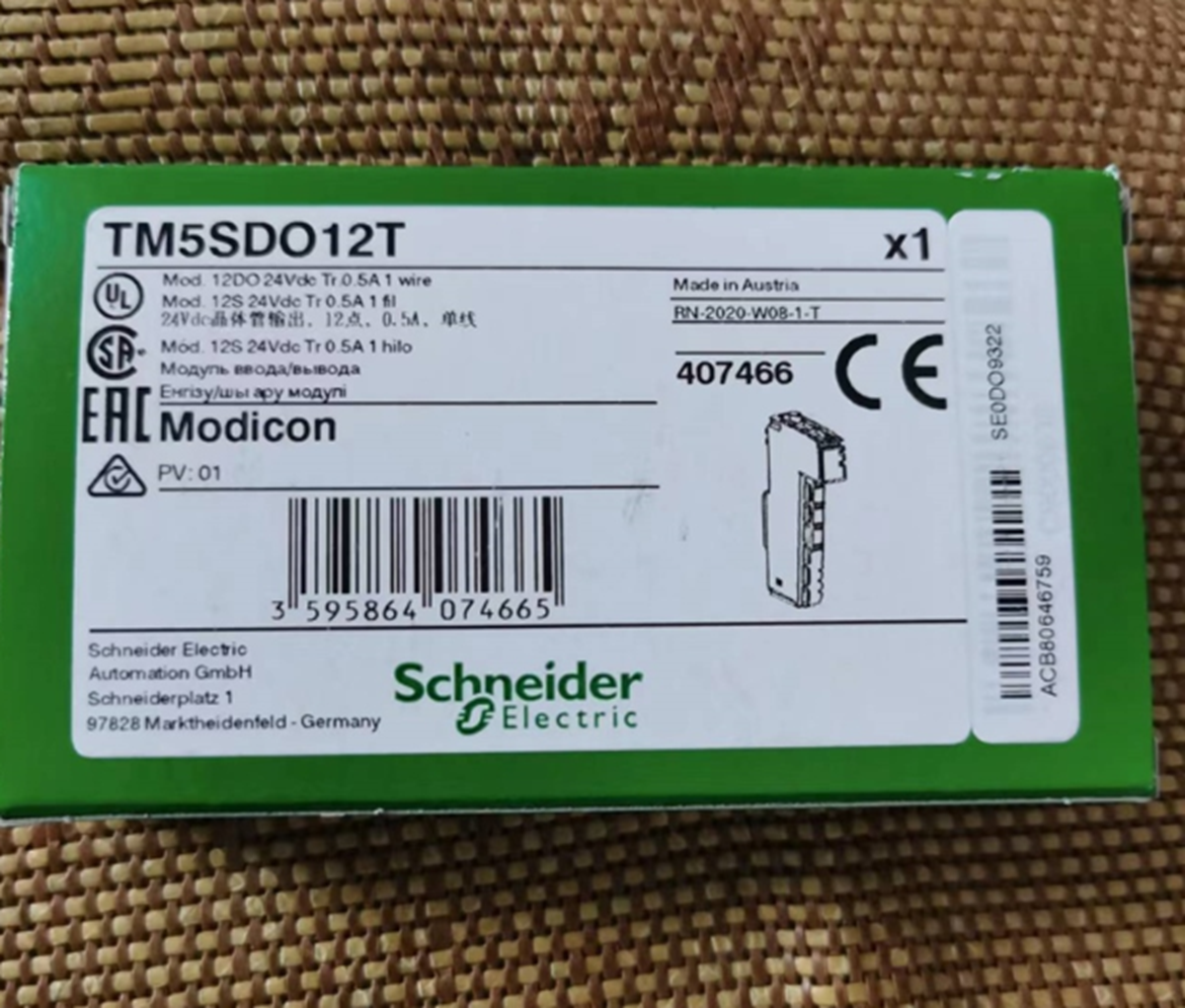 NEW SCHNEIDER TM5SDO12T Digital Output Module