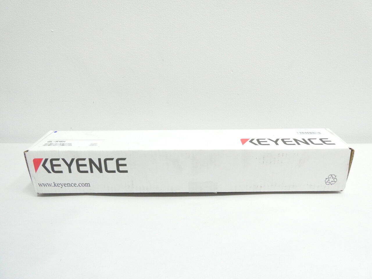 Keyence GL-R16H Light Curtain Set box. Industrial automation sensor package.