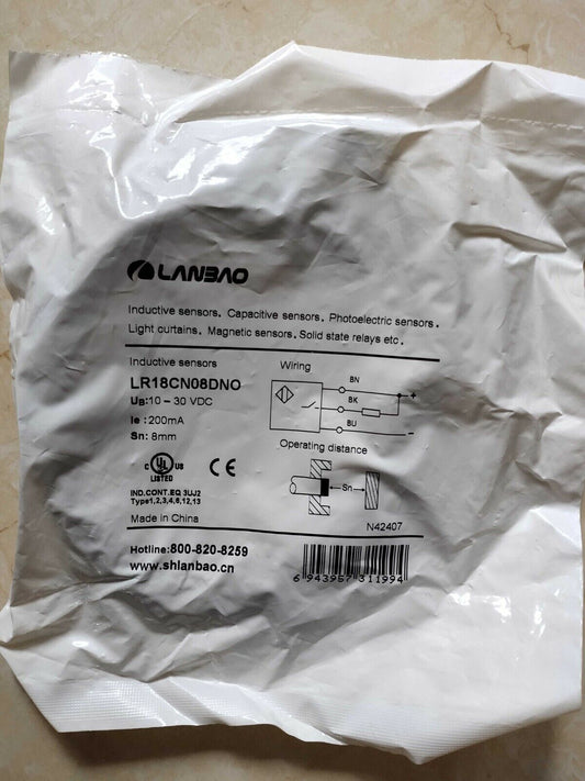 LANBAO LR18CN08DNO Inductive sensor, 10-30 VDC, packaged, product detail view.