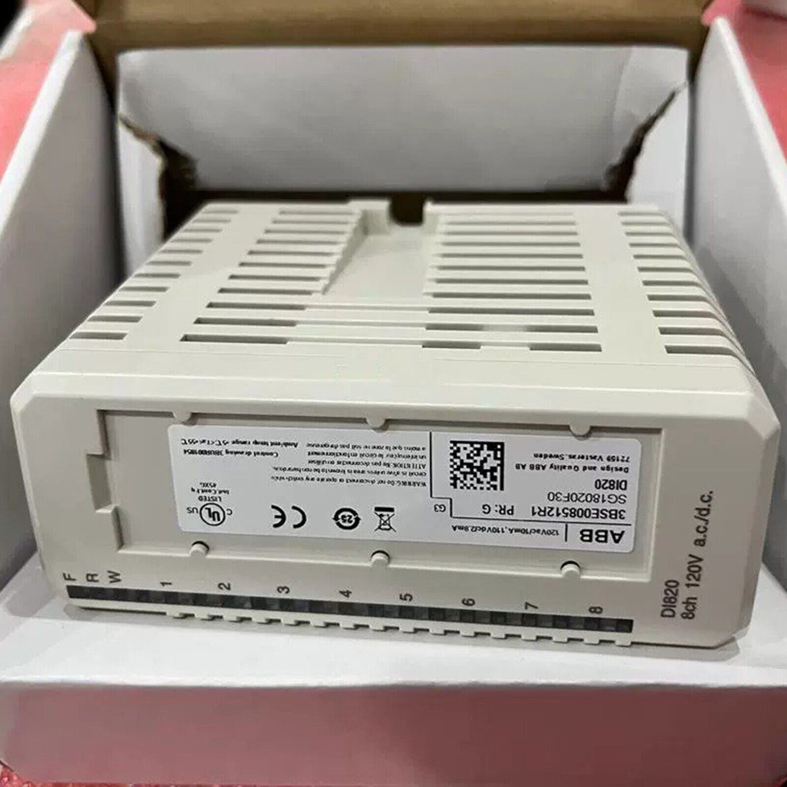 ABB DI820 Digital Input Module 3BSE008512R1, PLC Industrial Automation Part