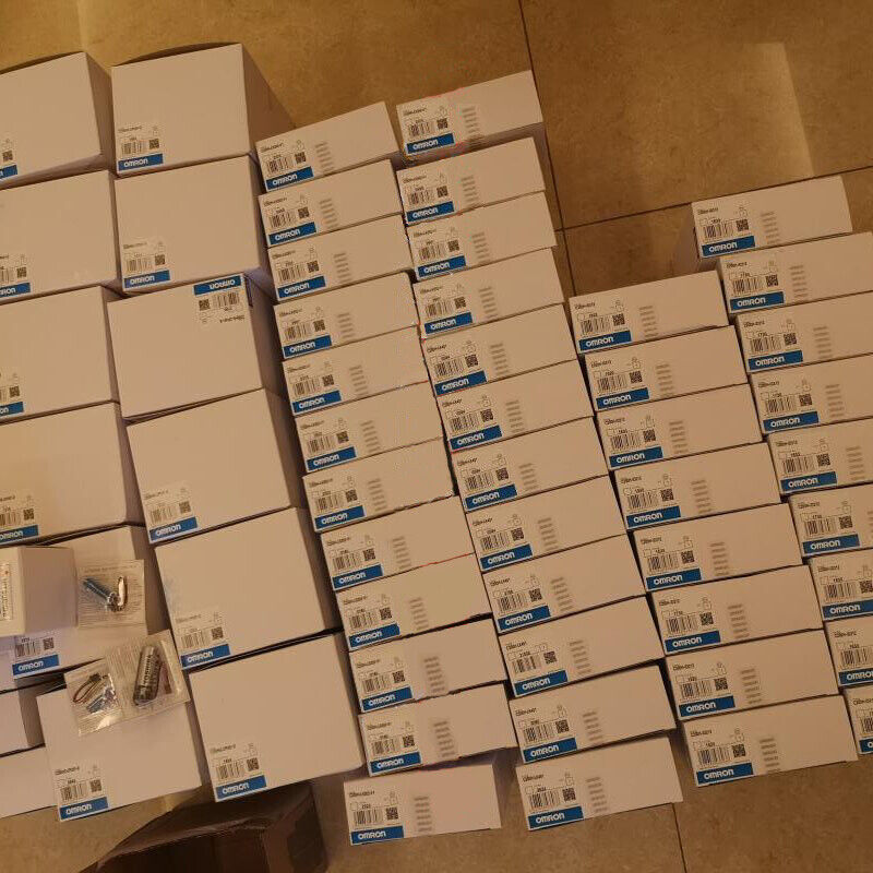Sensor | Omron | New IN BOX Free Shipping Ship Quickly  plc E3Z-D86