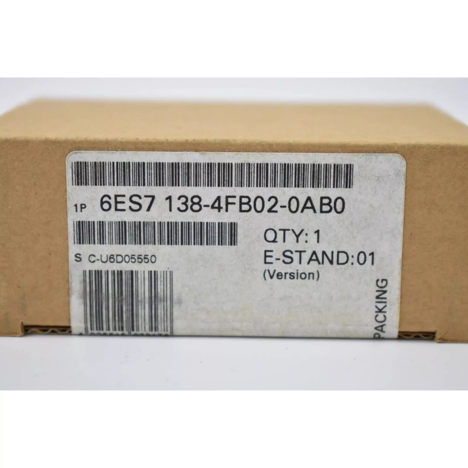 SIMATIC S7-1200 Digital Output Module 6ES7 138-4FB02-0AB0 in packaging, industrial automation component