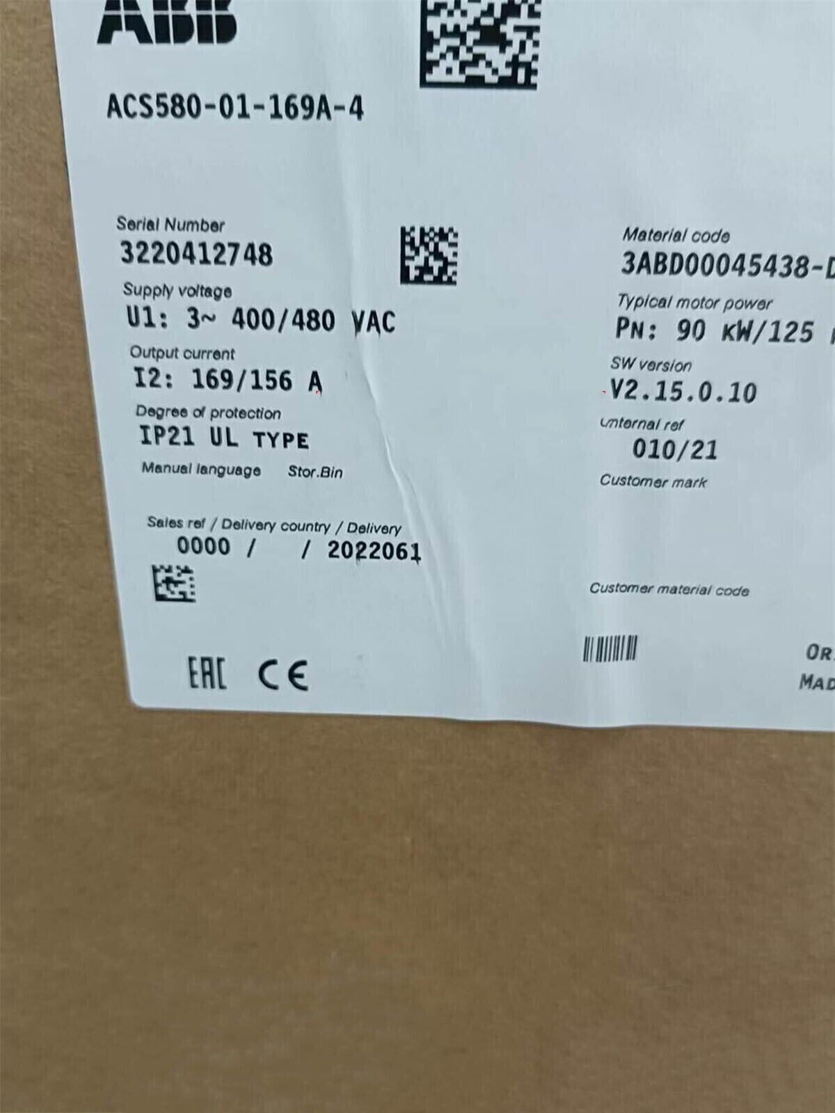 ABB ACS580-01-169A-4 frequency converter label details, including serial number, voltage, and power specifications.
