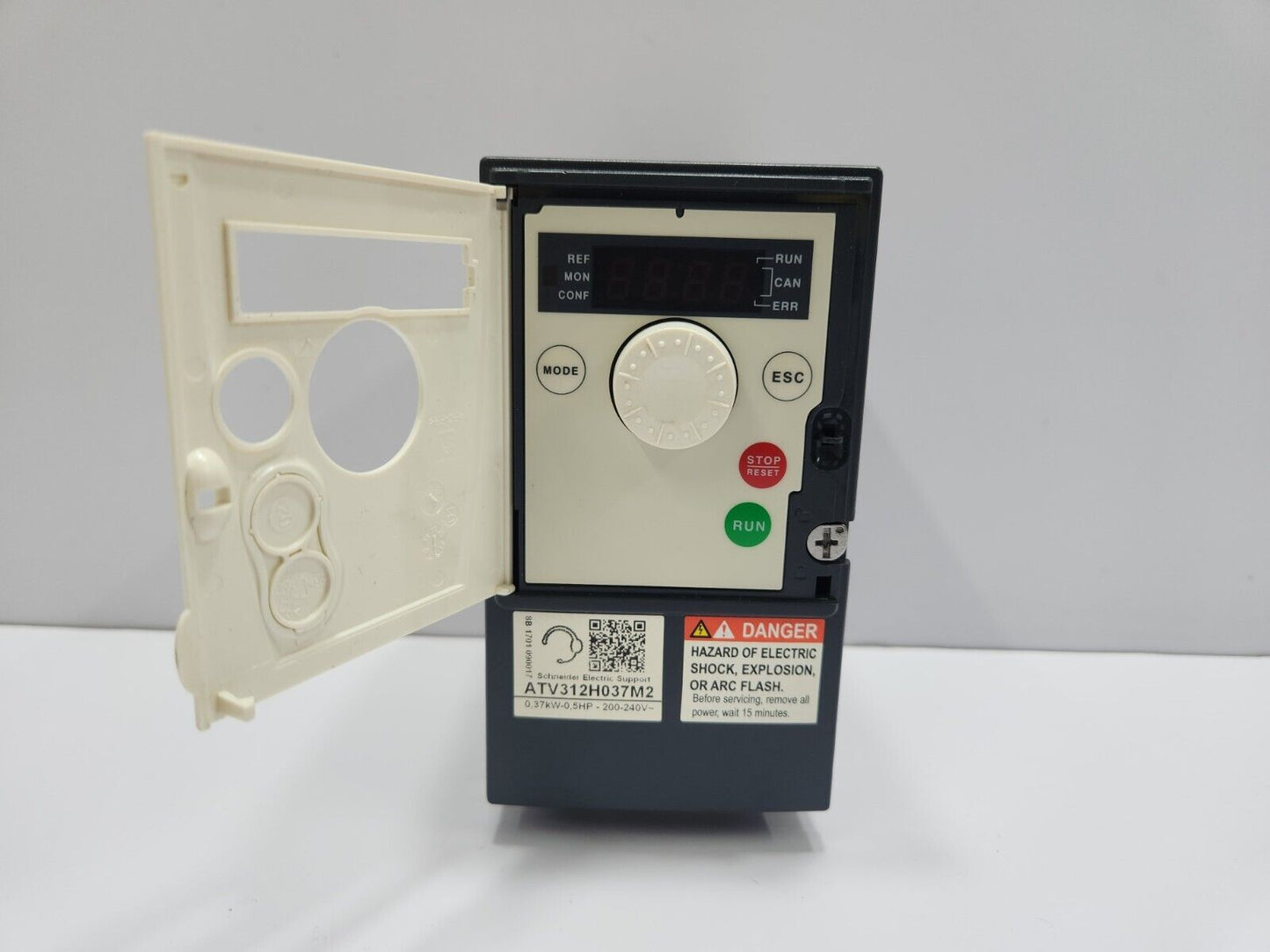 SCHNEIDER ELECTRIC ALTIVAR ATV312H037M2 VARIABLE SPEED DRIVE