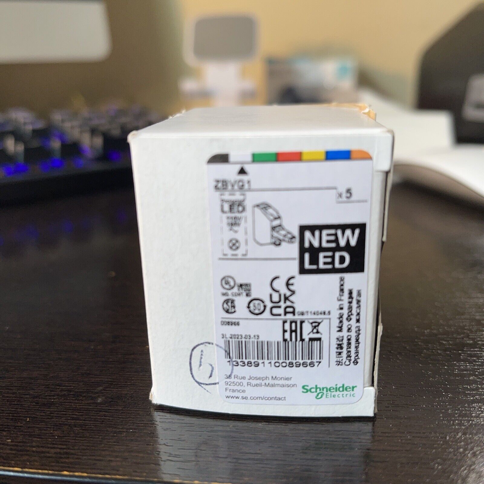 Schneider Electric ZBVG1 LED light module replacement box, new product, industrial automation part.