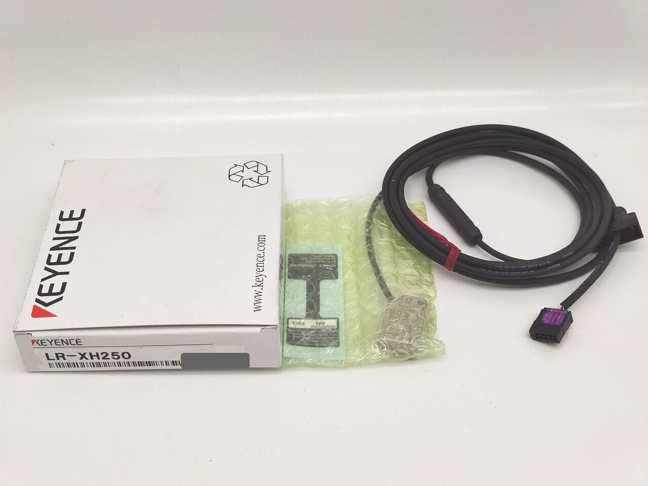 Keyence LR-XH250 Laser Sensor Kit, New in Box