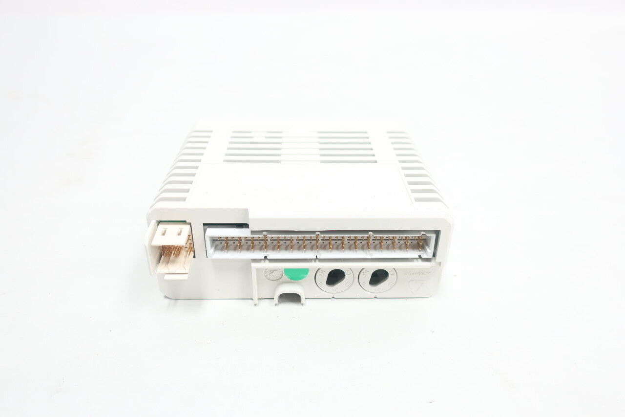 ABB DI830 S800 I/O Digital Input Module - White PLC module with connectors.