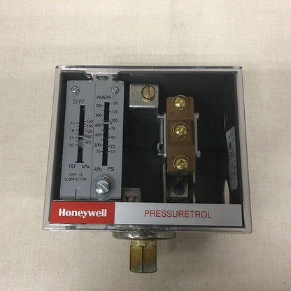 NEW IN BOX Honeywell L404F1102 pressure switch free shipping