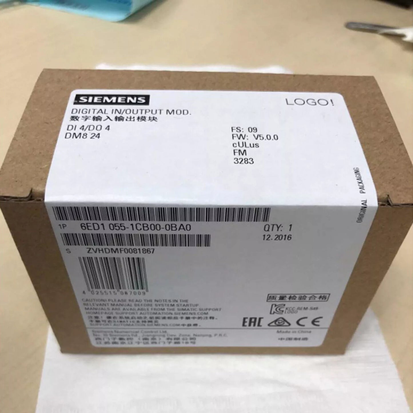 Siemens LOGO! DM8 24 Expansion Module Packaging - Digital I/O, product code 6ED1055-1CB00-0BA0