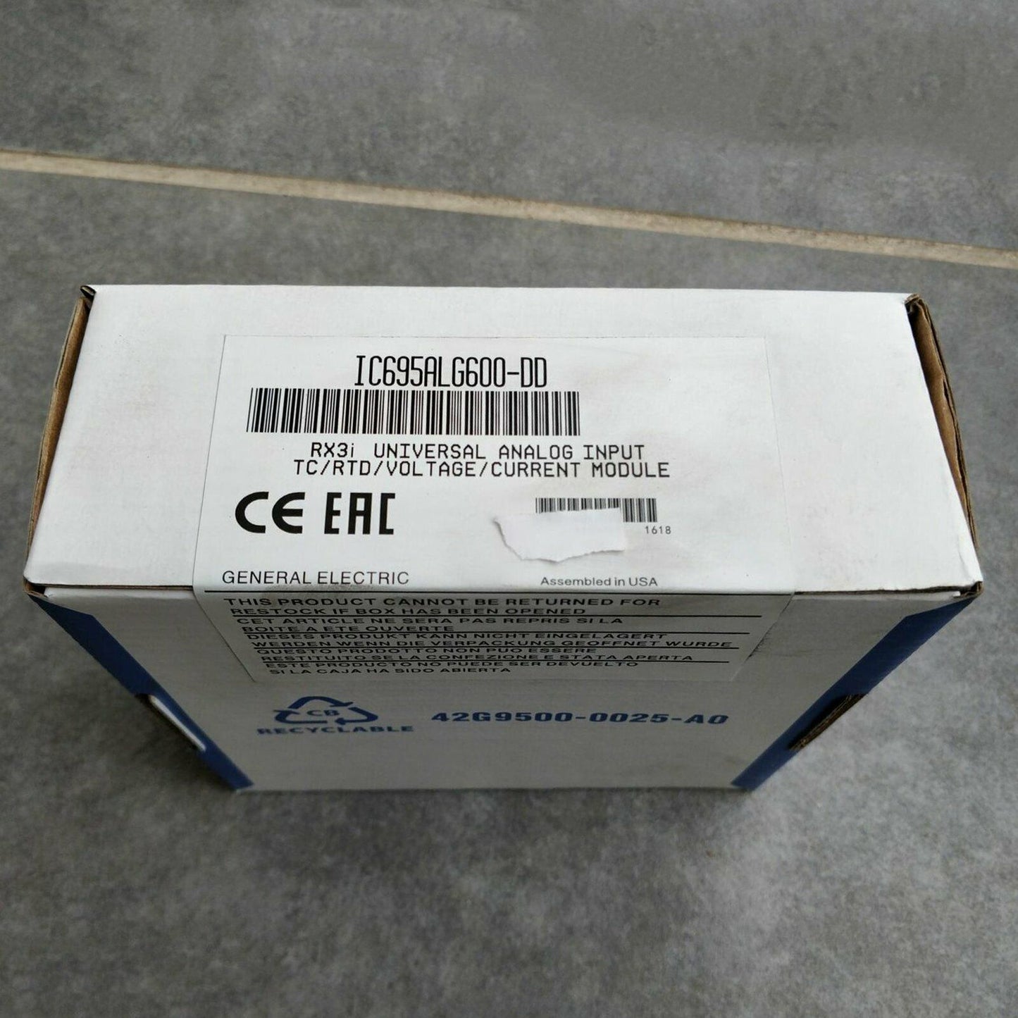 FANUC IC695ALG600-DD Universal Analog Input Module in box, General Electric. Includes RX3i TC/RTD/Voltage/Current Module.
