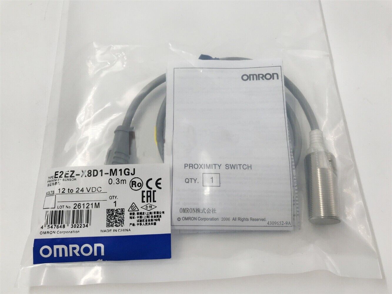 Omron E2EZ-X8D1-M1GJ Inductive Proximity Sensor 12-24VDC, new condition, product packaging