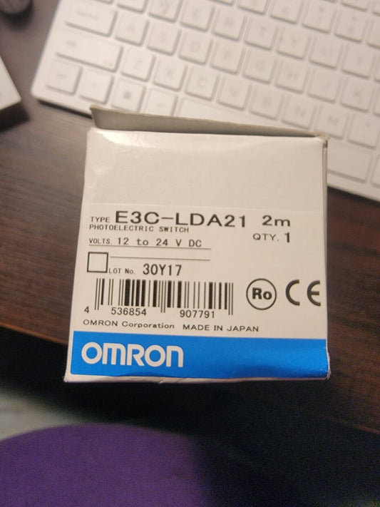 OMRON E3C-LDA21 Photoelectric Switch in box, new, 12-24V DC, industrial automation parts
